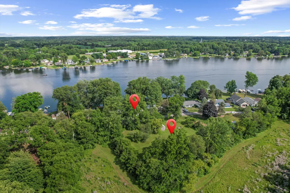 173 Dons Drive Quincy, MI 49082