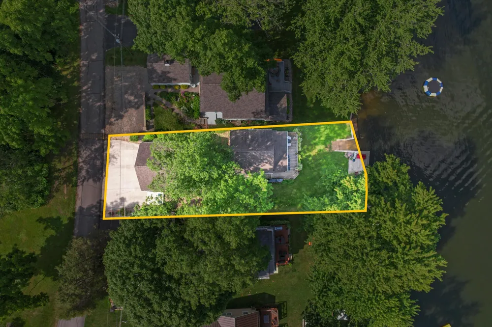 173 Dons Drive Quincy, MI 49082