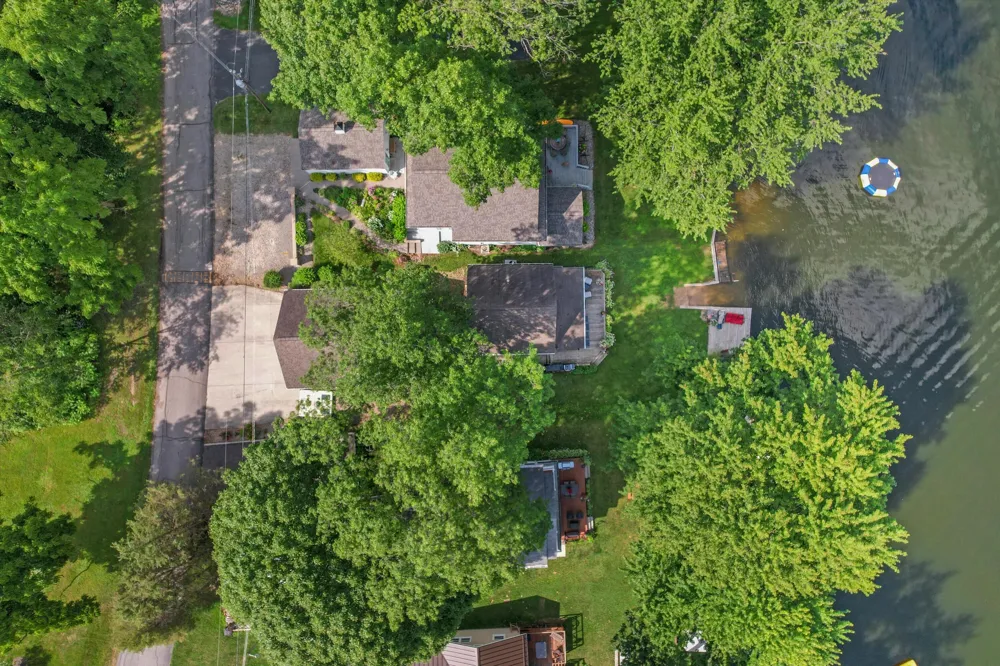173 Dons Drive Quincy, MI 49082