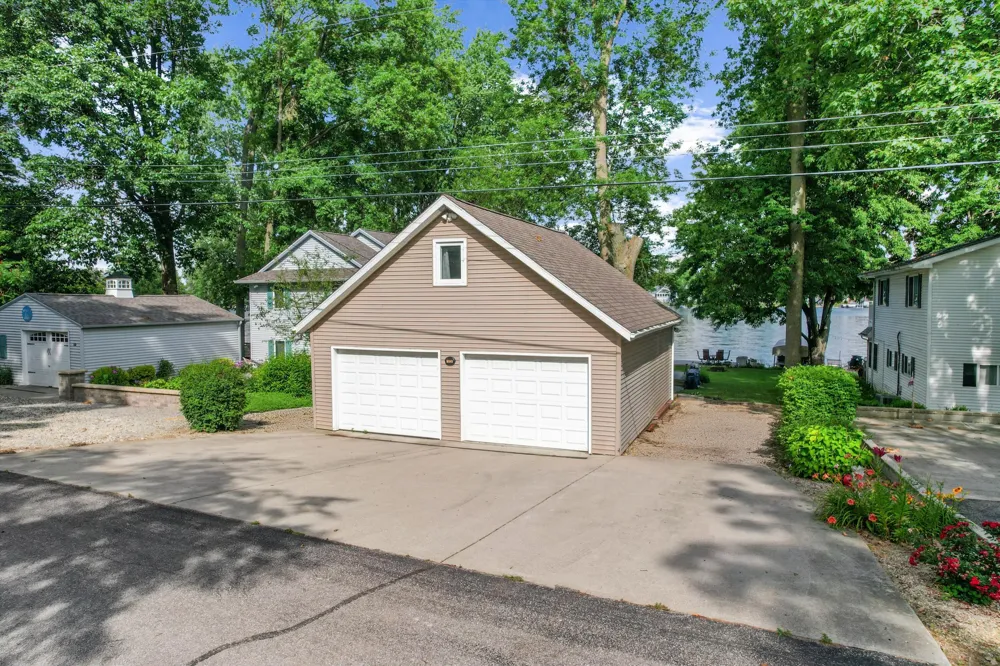 173 Dons Drive Quincy, MI 49082