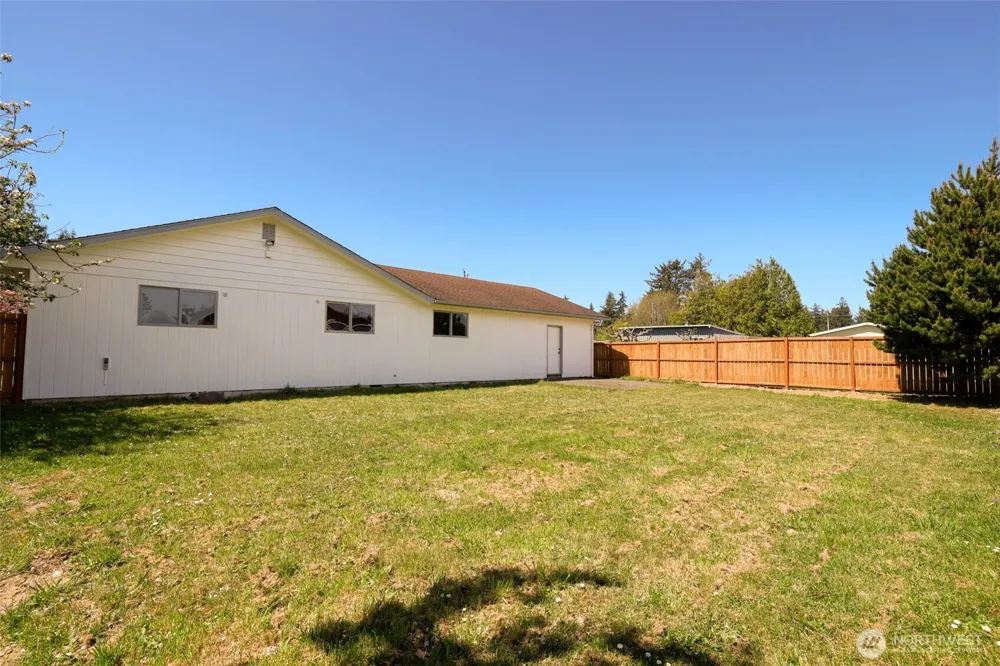 310 Melbourne Street Westport, WA 98595