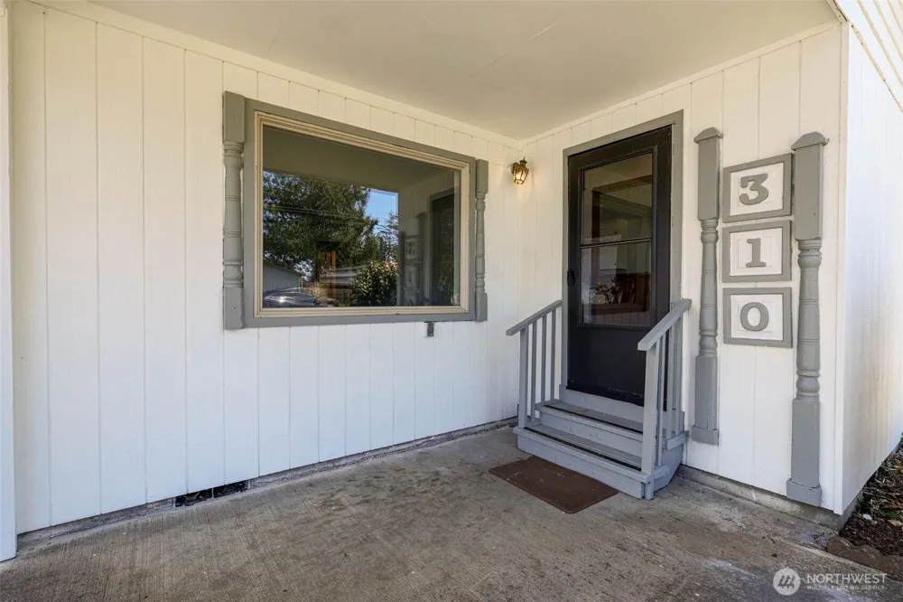 310 Melbourne Street Westport, WA 98595