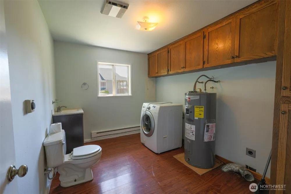 310 Melbourne Street Westport, WA 98595