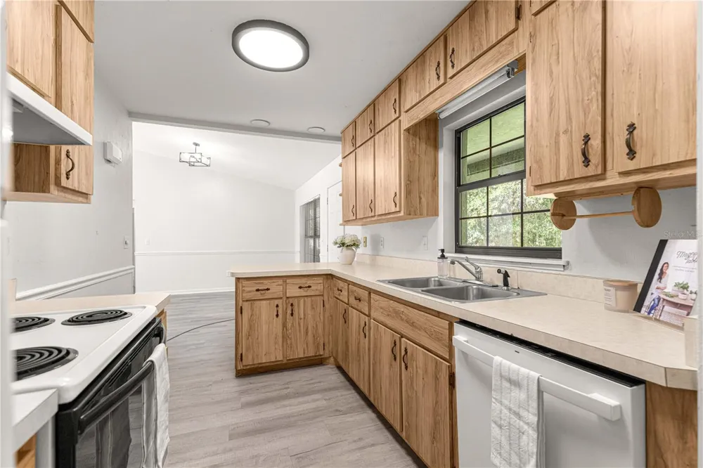 716 SE 31ST AVENUE ocala, FL 34471