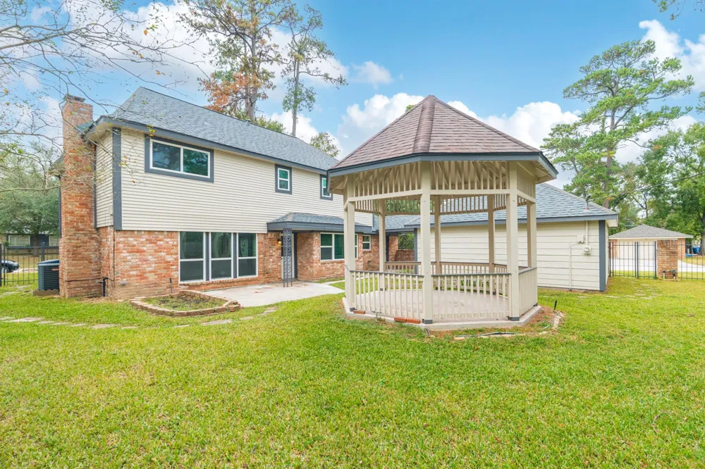 28814 Enchanted Drive Shenandoah, TX 77381