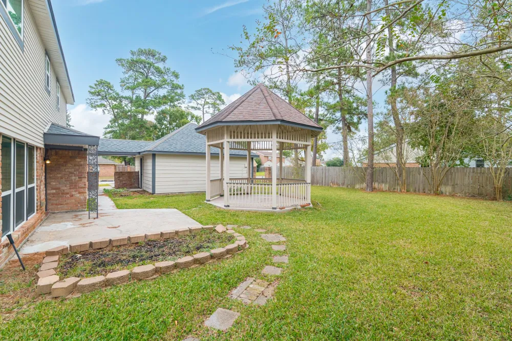 28814 Enchanted Drive Shenandoah, TX 77381