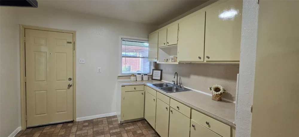 2110 5th Street Galena Park, TX 77547