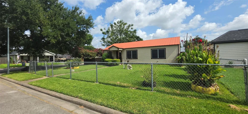 2110 5th Street Galena Park, TX 77547