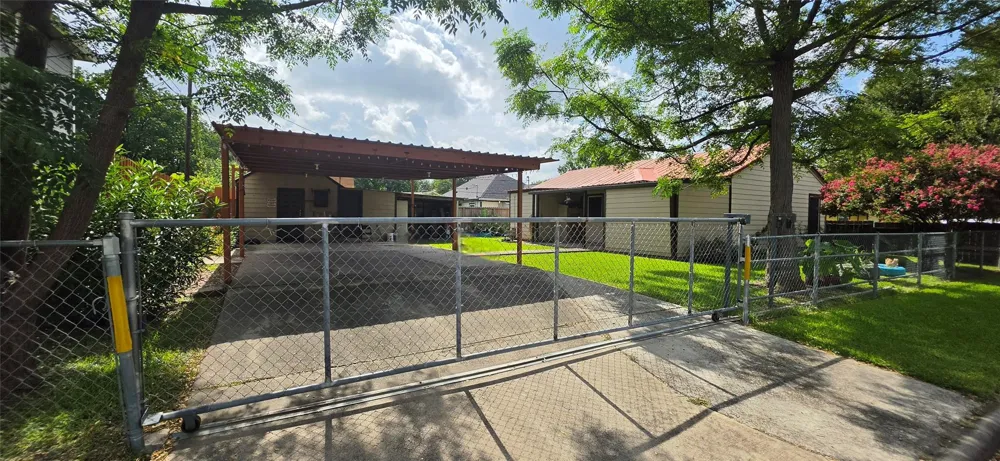 2110 5th Street Galena Park, TX 77547