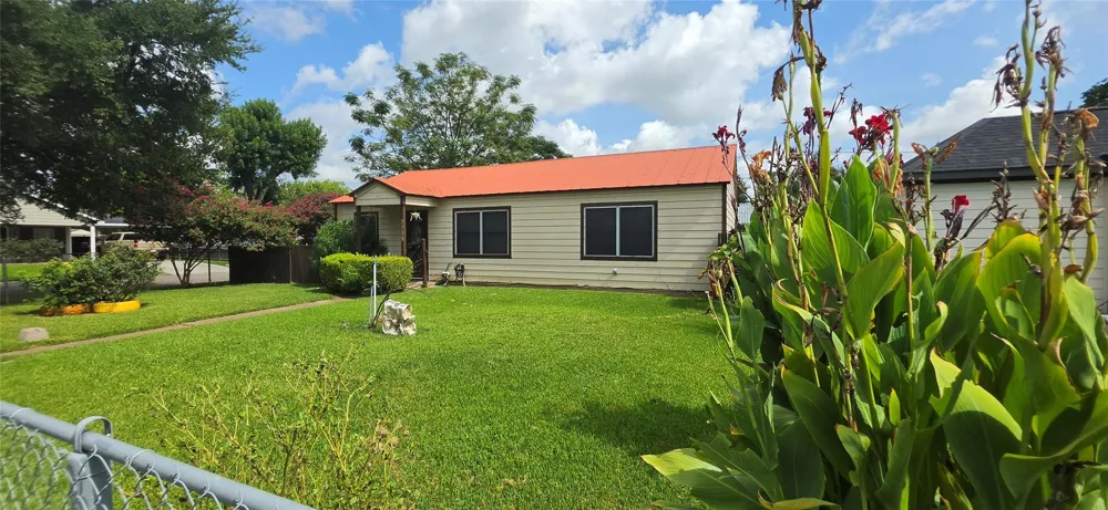 2110 5th Street Galena Park, TX 77547