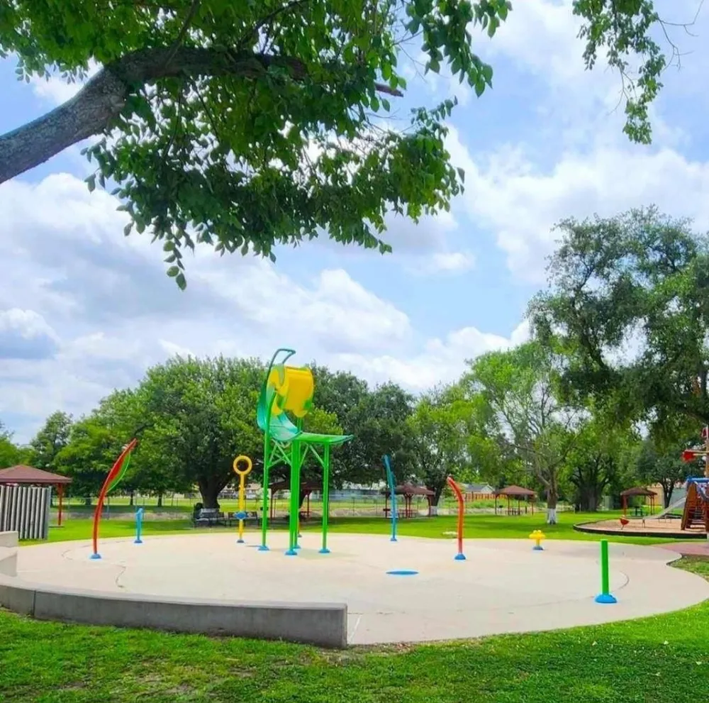 2110 5th Street Galena Park, TX 77547