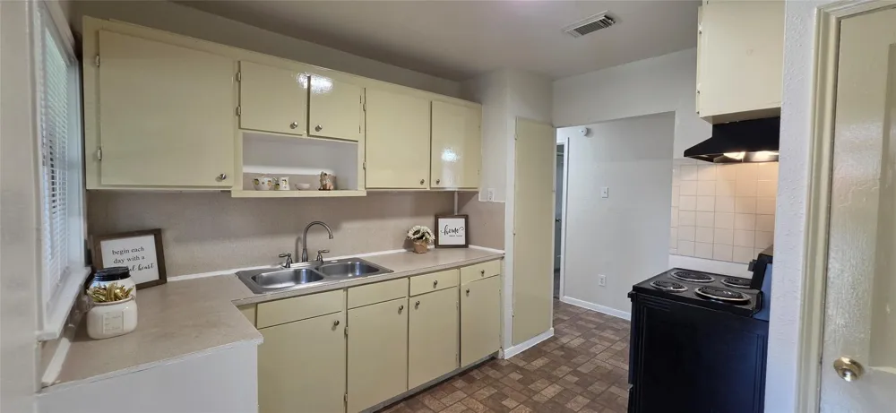 2110 5th Street Galena Park, TX 77547
