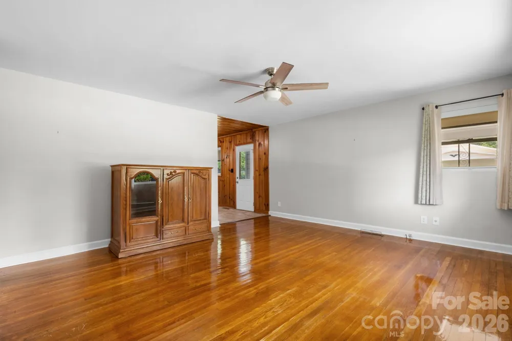704 4th Street SW Conover, NC 28613