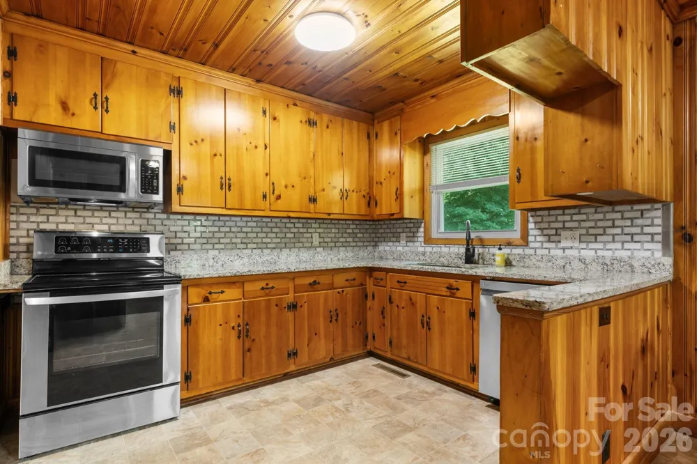 704 4th Street SW Conover, NC 28613