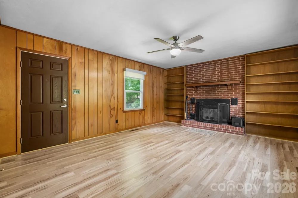 704 4th Street SW Conover, NC 28613