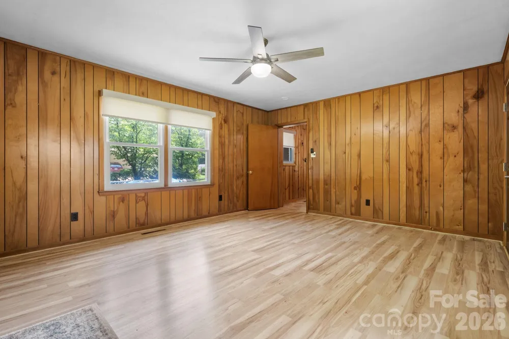 704 4th Street SW Conover, NC 28613