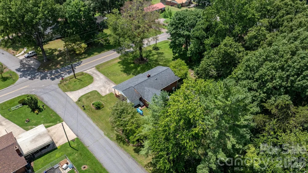 704 4th Street SW Conover, NC 28613
