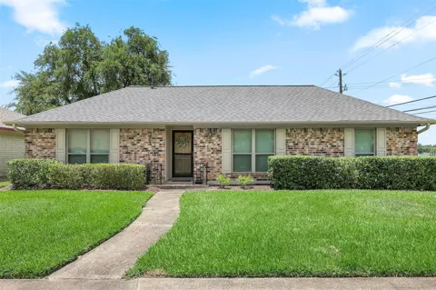 3002 Village Lane
