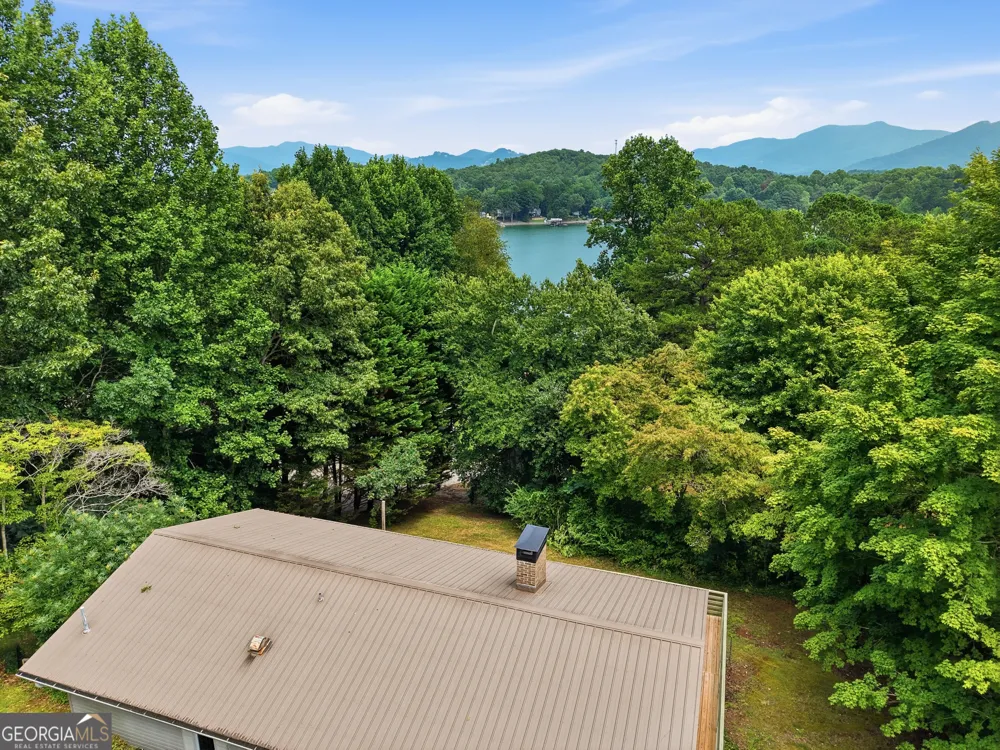 2325 Ridgecrest CIR Hiawassee, GA 30546