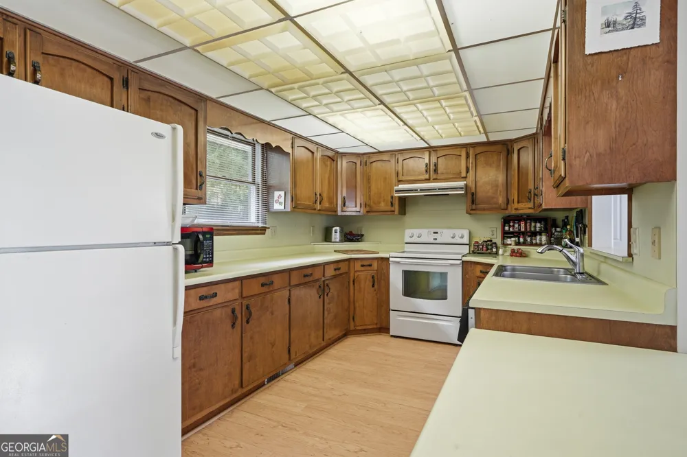 2325 Ridgecrest CIR Hiawassee, GA 30546
