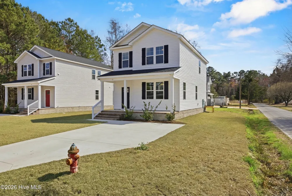 711 W Hayes Street Burgaw, NC 28425