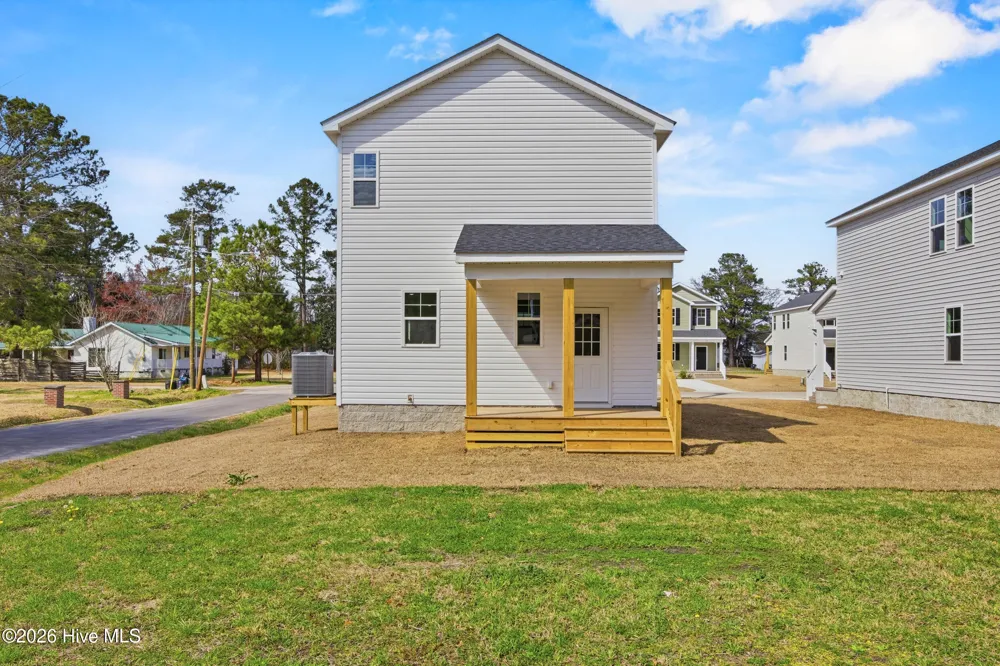 711 W Hayes Street Burgaw, NC 28425