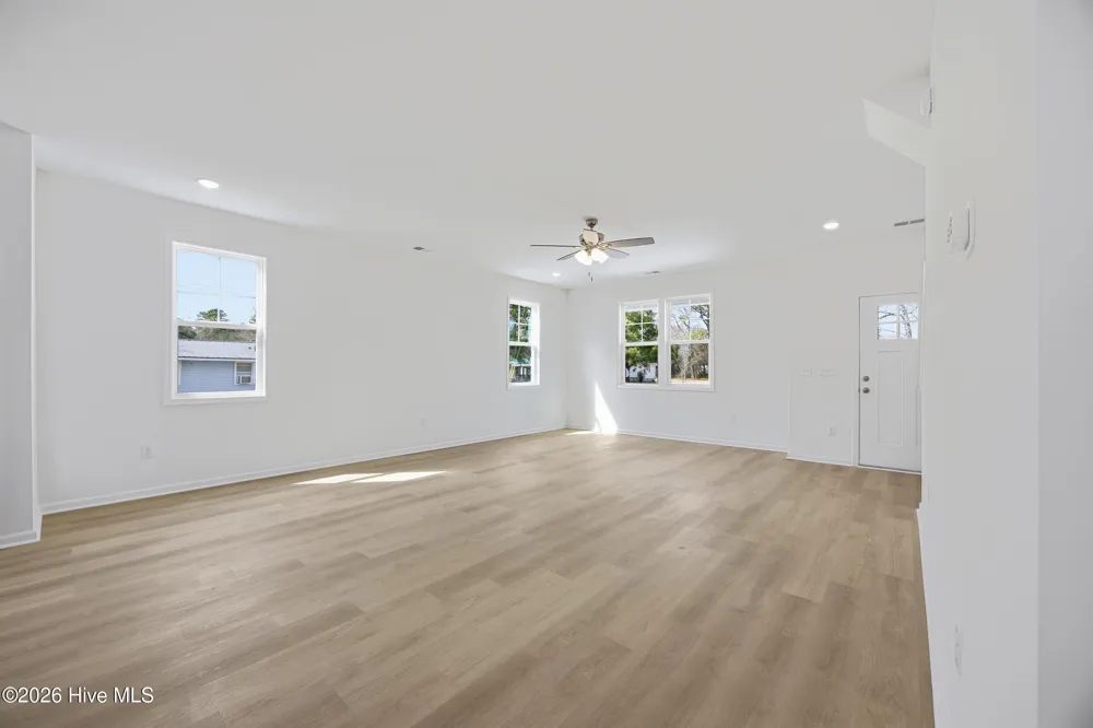 711 W Hayes Street Burgaw, NC 28425