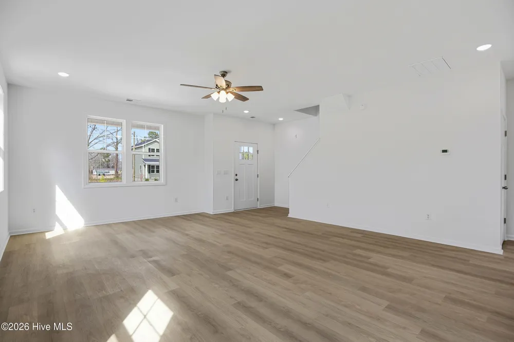 711 W Hayes Street Burgaw, NC 28425