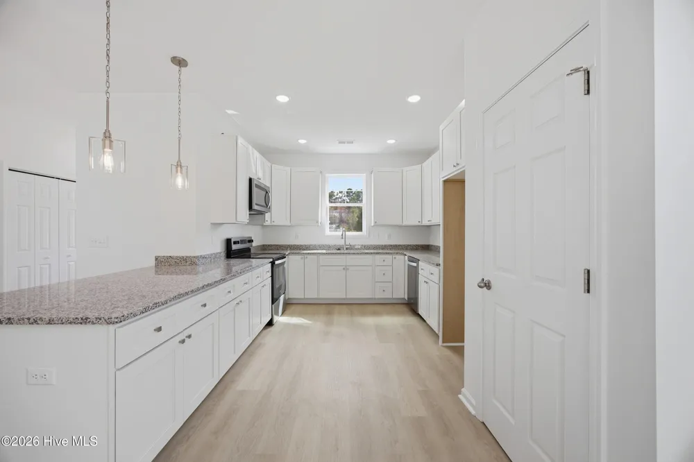 711 W Hayes Street Burgaw, NC 28425