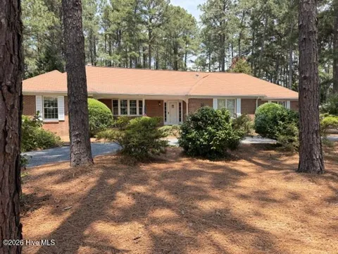 33 Shadow Lane