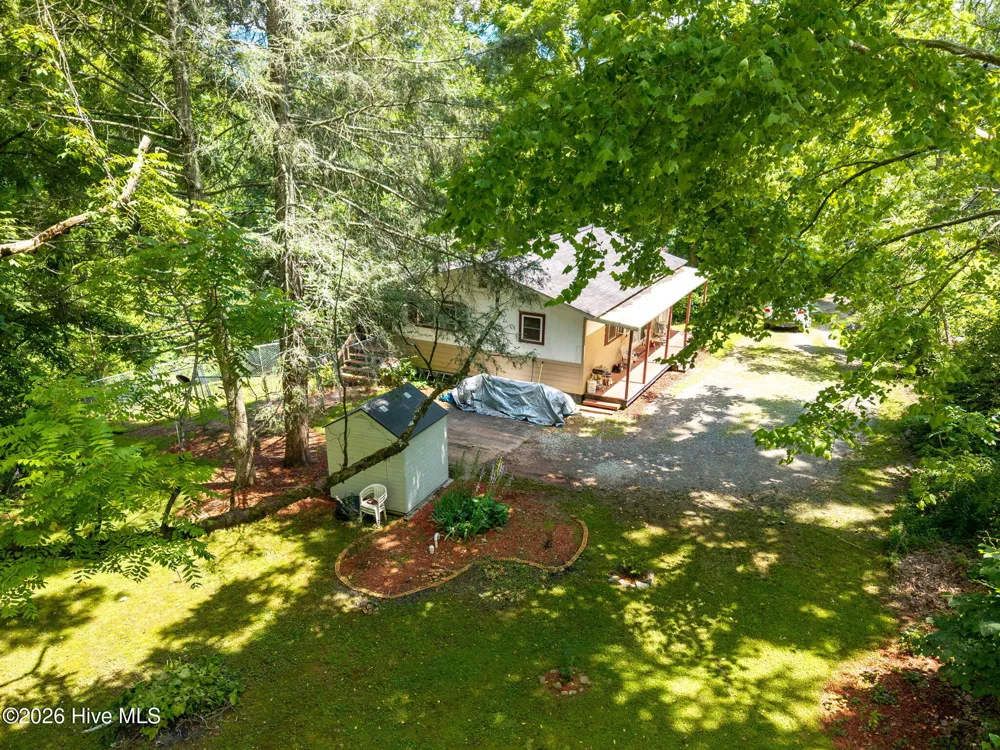 501 Hyatt Creek Road Marble, NC 28905