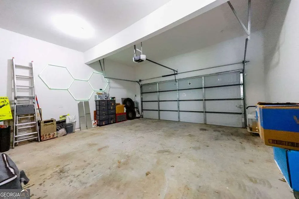 2098 Murry TRL Morrow, GA 30260
