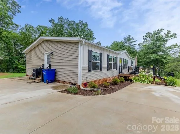 2689 Kite Drive Lenoir, NC 28645