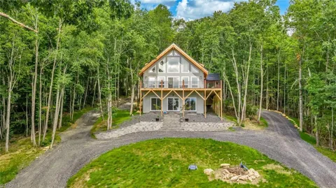 925 Red Sleigh Way