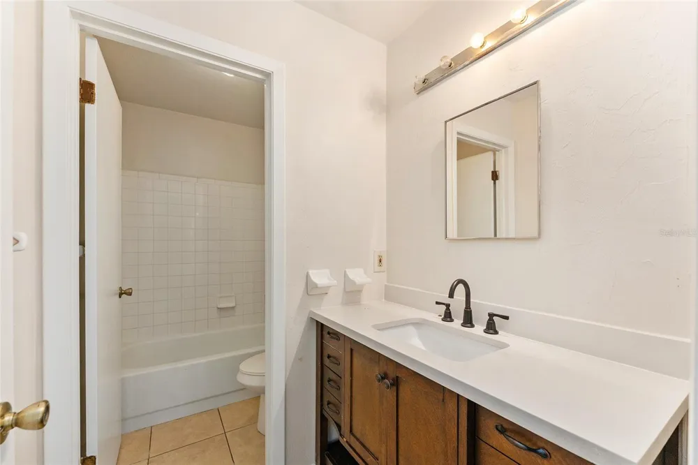 803 SW 2ND TERRACE Gainesville, FL 32601