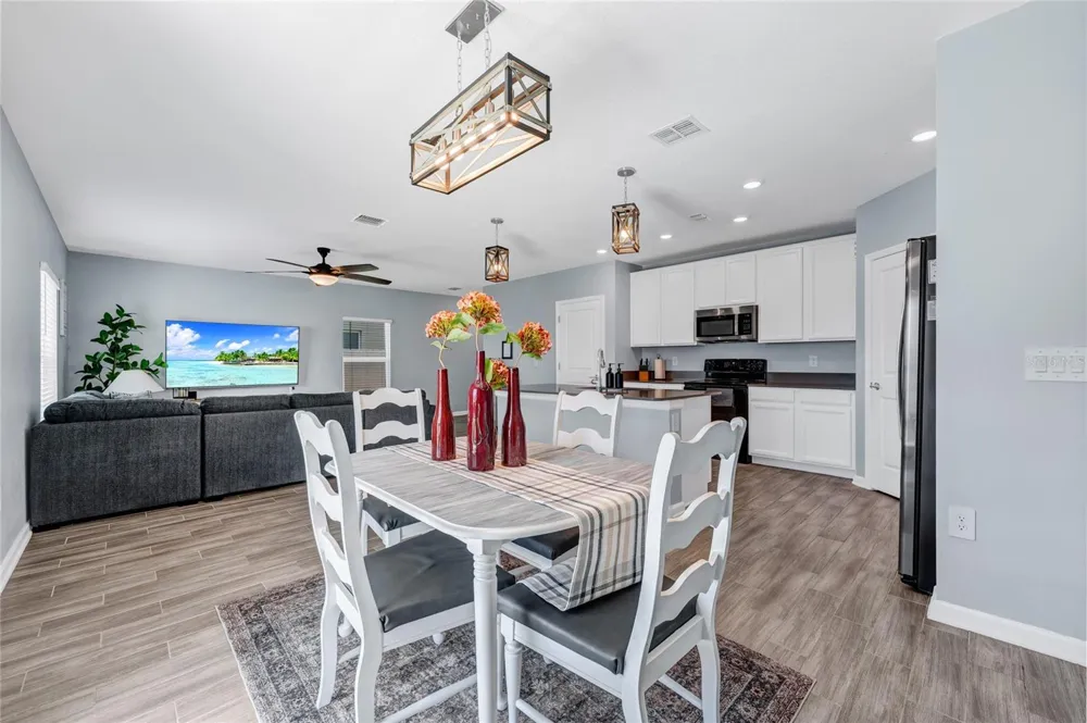 6939 WILSON PASTURE AVENUE Groveland, FL 34736