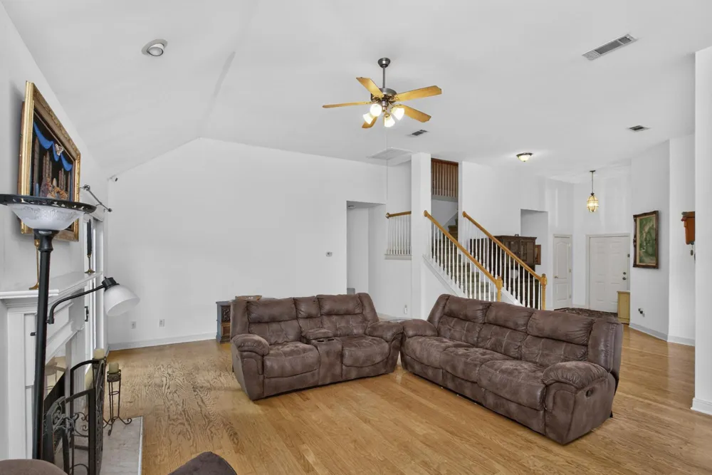 101 Wiggins Ct Nolensville, TN 37135