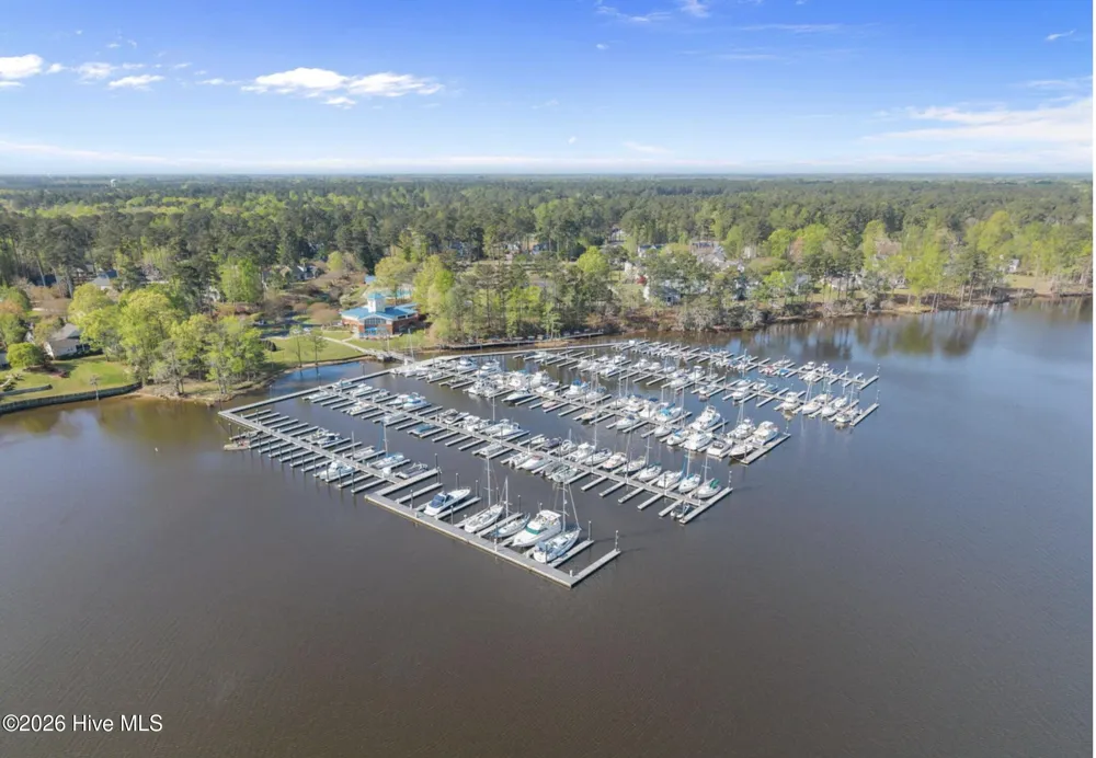309 Potomac Drive Chocowinity, NC 27817