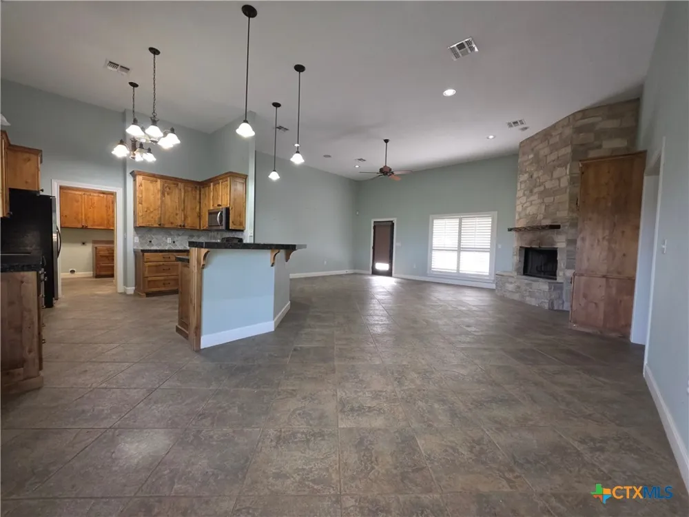 565 E Ward Street Goliad, TX 77963