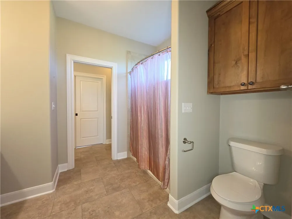 565 E Ward Street Goliad, TX 77963