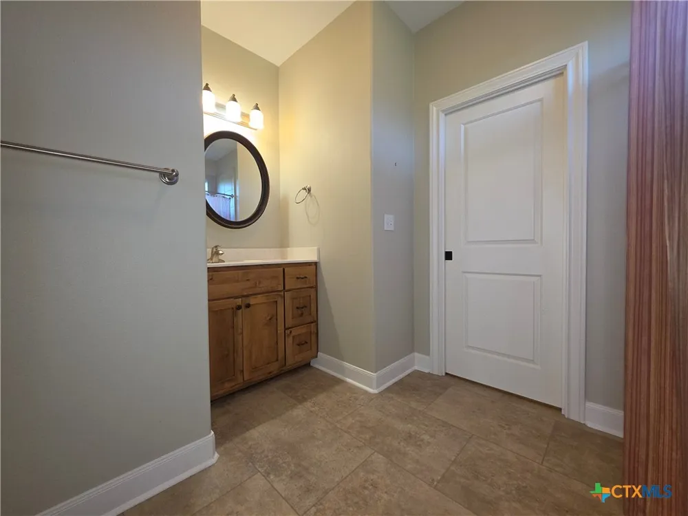 565 E Ward Street Goliad, TX 77963