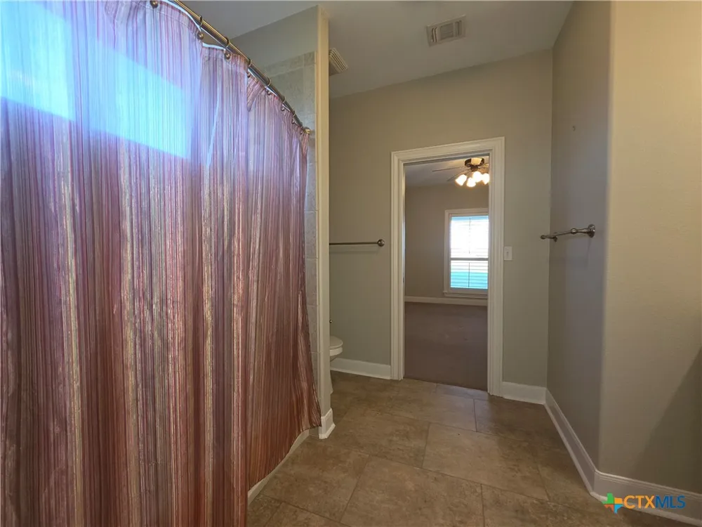 565 E Ward Street Goliad, TX 77963