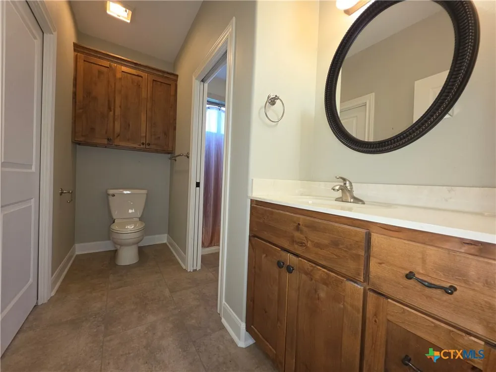 565 E Ward Street Goliad, TX 77963