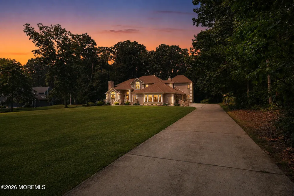 373 Millstone Road Clarksburg, NJ 08510