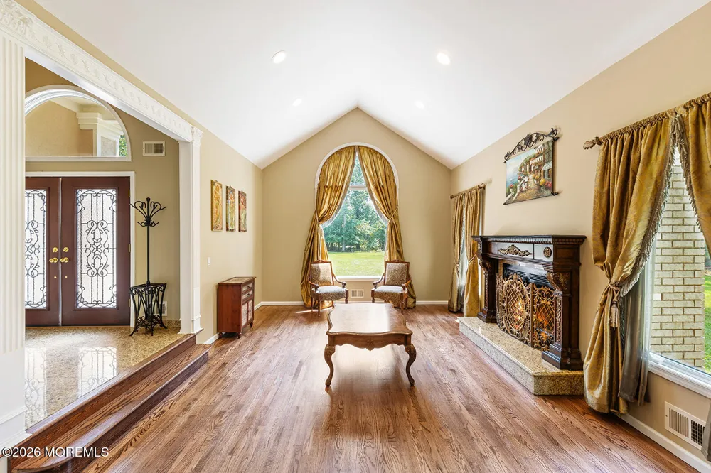 373 Millstone Road Clarksburg, NJ 08510
