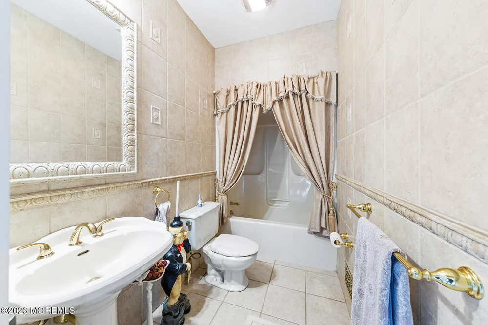373 Millstone Road Clarksburg, NJ 08510