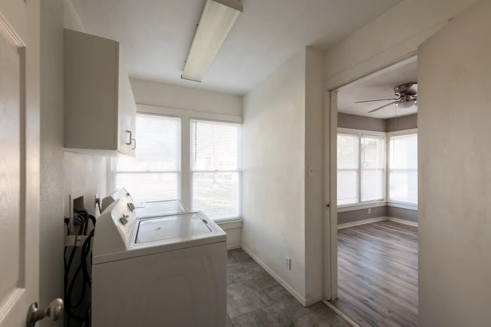414 S Main Street Henrietta, TX 76365