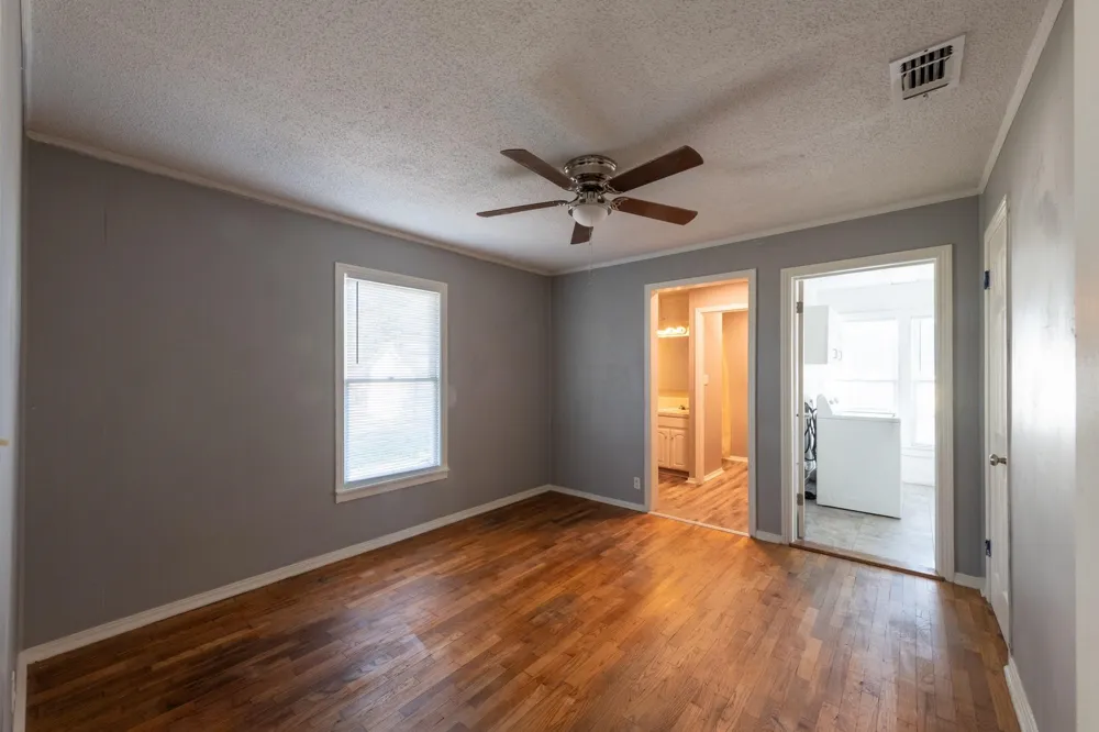 414 S Main Street Henrietta, TX 76365