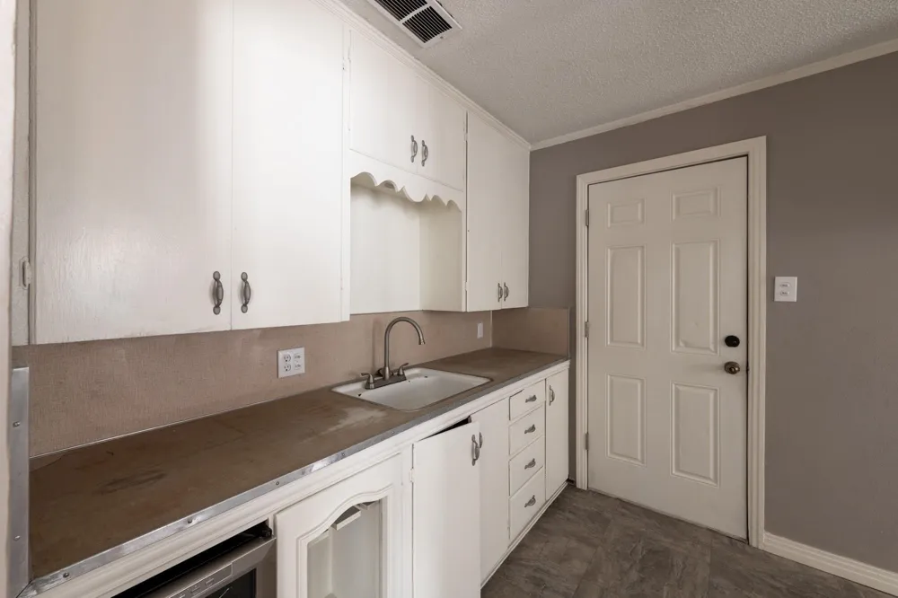 414 S Main Street Henrietta, TX 76365