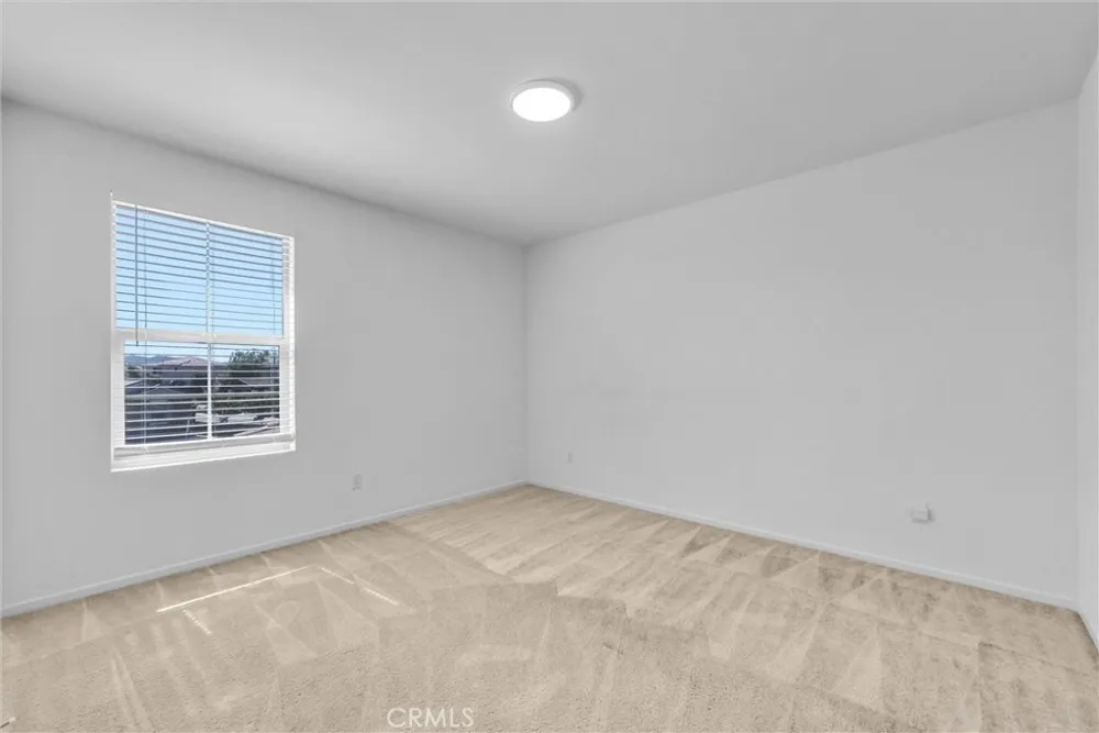 29109 Sunforest Lake Elsinore, CA 92530